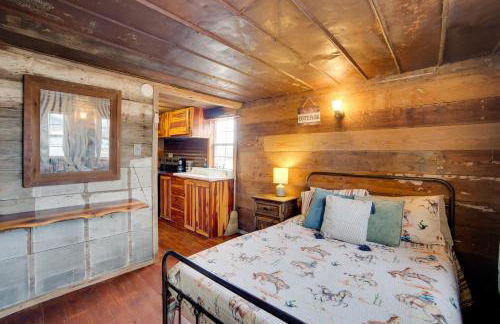 Couples Getaway with Ranch Views - Near Lavon Lake! - Foto 3