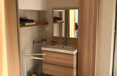 Maison Médicis - T5 Spacieuse et Calme en Ville - Emplacement Idéal - Photo 16