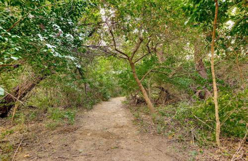 Fort Calhoun Home with Screened Porch and Playground! - Foto 26