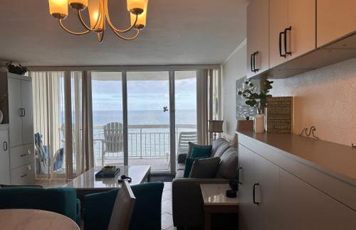 LUXURIOUS Oceanfront Condo, 1 bedroom-2 bath, Sleeps 4, indoor and outdoor pools, Waters Edge-Garden City-Murrells Inlet SC -NO PETS - Photo 33