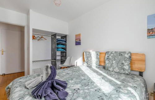 Transports, parking, A/C & equipped for long stays - Foto 20