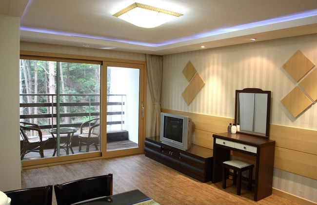 Eastern Vill - Photo 15