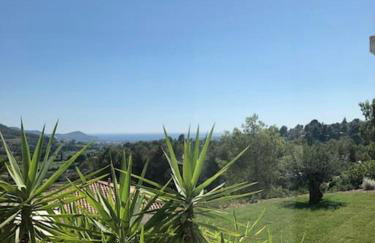 VillaCadière Vue Mer et Vignes Piscine à débordement - Foto 31