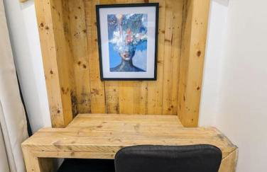 Stylish House in Welsh Hills, Sleeps 8 to 12 - Foto 8