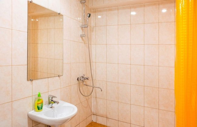 Apartment Economy on Piskunova 148-2 - Photo 8