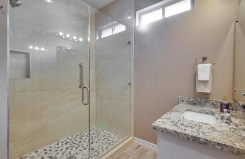 WFH-Friendly Brownsville Home with Private Patio - Foto 12