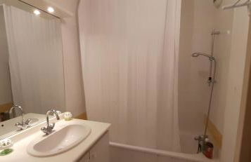 Sandy's 2 beds apartment Calme Parking Tramway - Foto 7