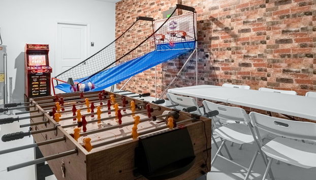 Upstay - NEW Build at Championsgate With Pool Spa - Foto 2, Habitación