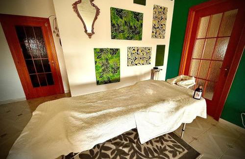 Seb's Flat - Home of the Sun & Colors, Free Wi-Fi , AC, SmartTV - Foto 19