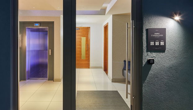 master Farringdon - Foto 2, Entrada interior