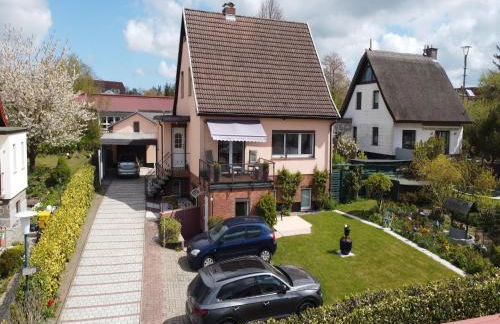 Romantic Retreat in Kröpelin near Beach - Photo 1