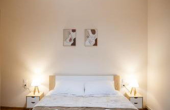 Riverside Escape ,modern residence with courtyard - Photo 14