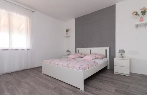 House Jasmin with large garden - by TA Leut Agency - Foto 33