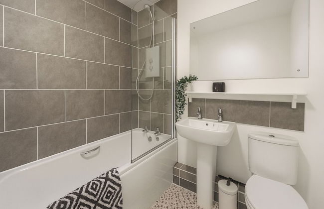 2 Bed-sleeps 7-free Parking-balcony - Foto 9