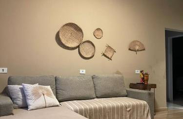 Casa Praia Grande 5min praia, 2 vagas, wi fi , 3 banheiros , piscina grande , freezer extra gelo , churrasqueira , até 9 pessoas - Photo 2