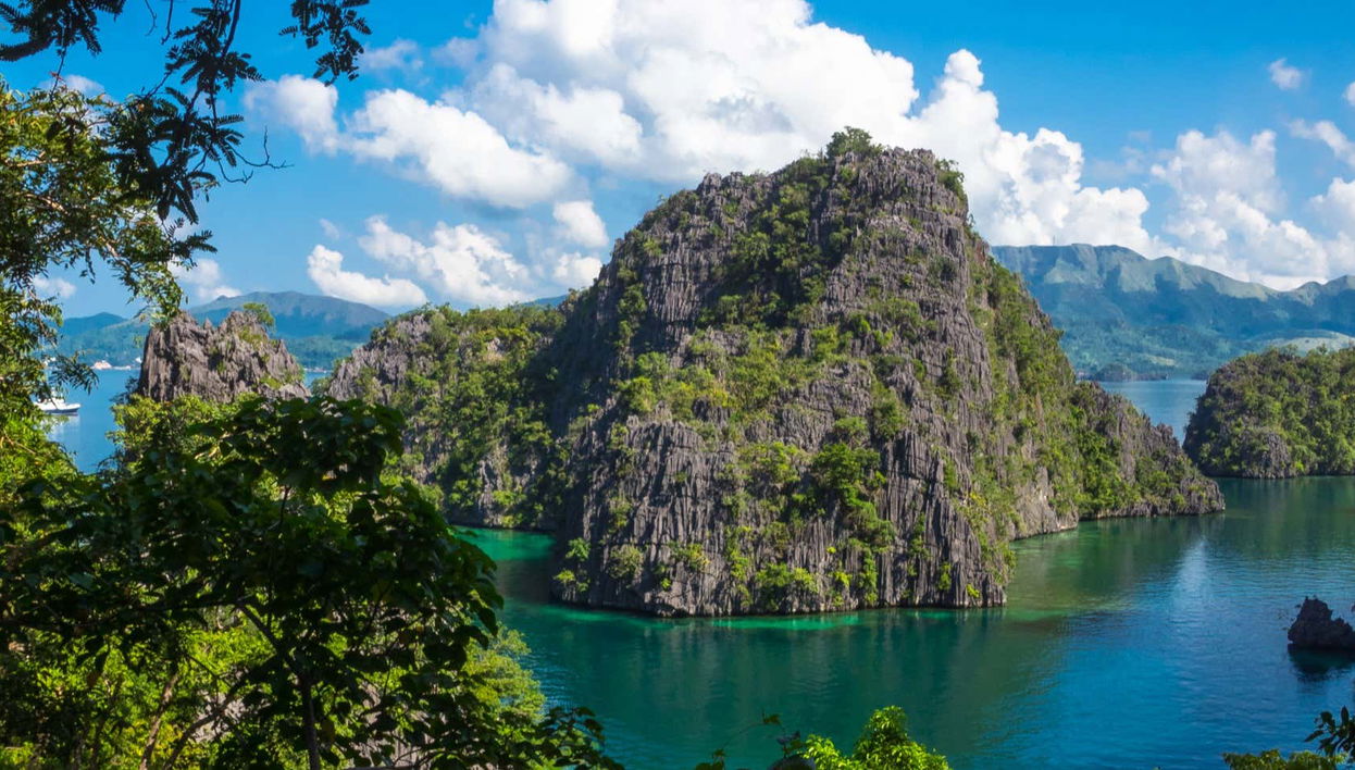 Tour pelo Kayangan Lake, Twin Lagoon e Skeleton Wreck