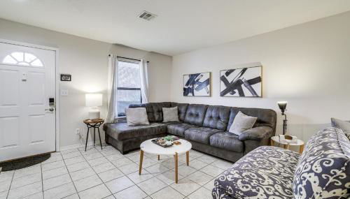 Visit Route 66! Pet-Friendly Joplin Gem with Yard - Foto 4