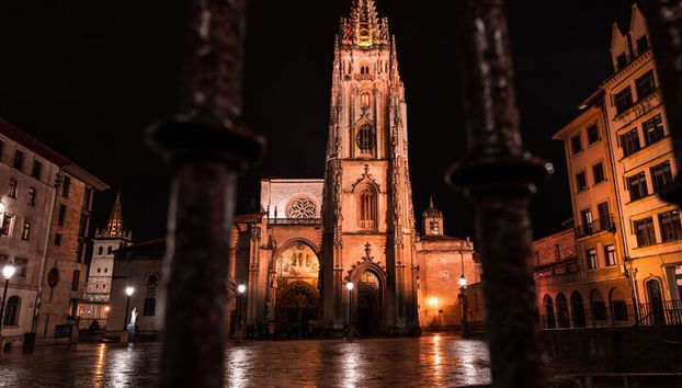 Discovering the Charm of Oviedo with Your Loved One -Private Tour - Photo 4