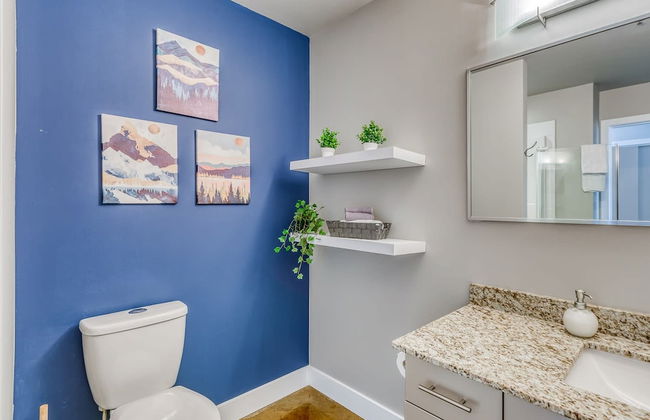 Incredible Views From This Downtown Condo - Photo 14