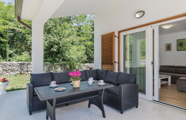 Large Holiday Home With Swimming Pool - Foto 34