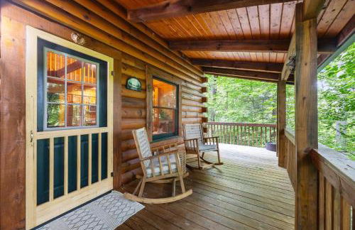 Cozy Maggie Valley Hot tub cabin - Foto 27