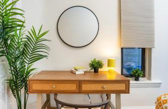 3 Bedroom Cozy Home in Manhattan Valley - Photo 3