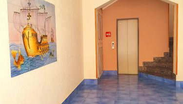 Home In The Blue - Photo 5, Lobby or reception