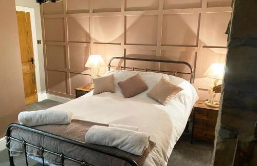 Farndale House-Hot tub - Photo 21