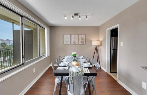 Large 3 bedroom Family Suite, Private Balcony, 5 min to DCA, Gym, Pool and more! - Foto 35