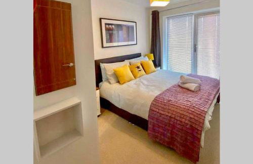 Chester City Centre Waterfront Apartment - Photo 43