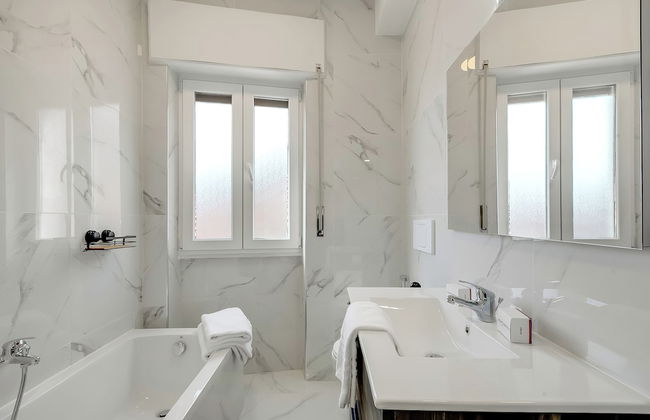 Luce Lake View on Stresa Hill - Photo 33