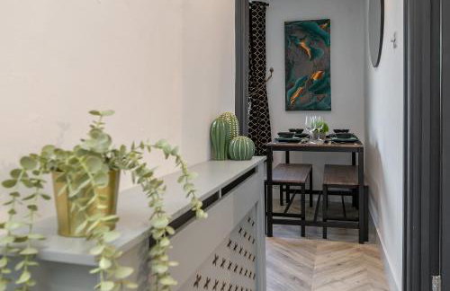 Supreme Luxury Apartment-Close to Airport-Free Parking - Foto 16