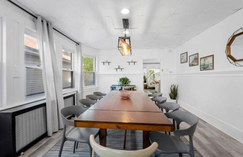 5BR 3BA Family Retreat 2 Blocks from Beach - Foto 53