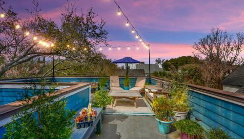 Elegant Sunlit Home with Private Rooftop Oasis - Foto 3