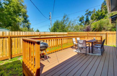 Less Than 1 Mi to Coquille River Cottage with Private Yard! - Photo 2