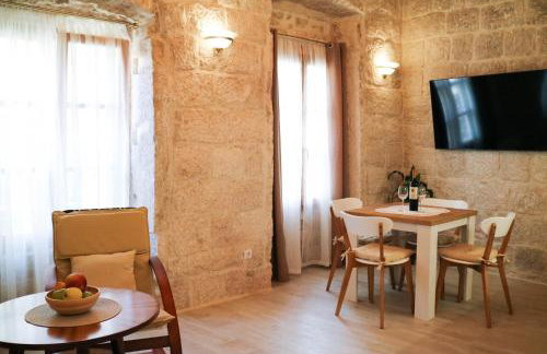 Sessa's Palace - Photo 2