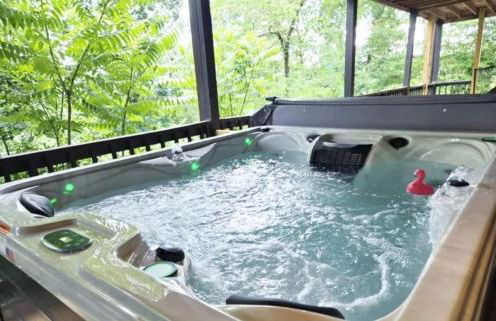 Great Smoky Mountain, Hot Tub, Mins to Dollywood - Foto 1