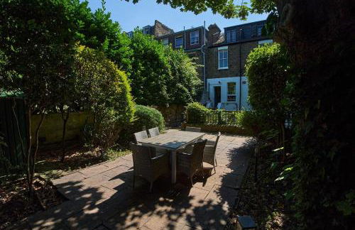 Bright Cozy Garden Retreat w Fast Wifi & 5min to Tube Subway Metro & Close to Park & Street Parking P4P - Foto 8