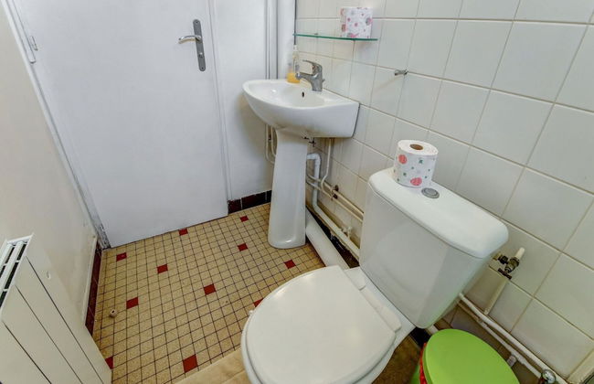 Holiday Home in a Park in Raizeux With Terrace - Foto 16