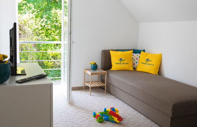 Kenese-Völgye Villahotel - Foto 3