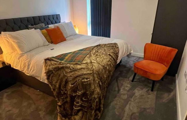 Stunning 2-bed Apartment in Grays - Photo 11