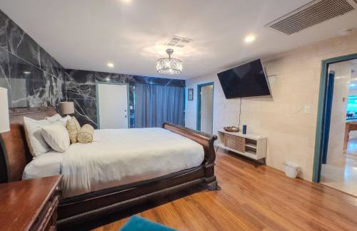 Trendy lux house near strip* Pool *hottub-Kirkland - Foto 78