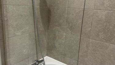 Stunning Flat with Parking Free near Sutton Station - Foto 2