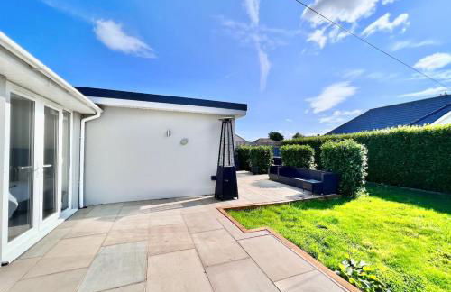 Southern Lane Beach House - Photo 32