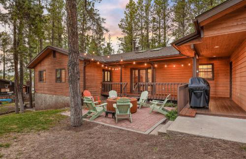 Pristine Cabin on Wooded Lot. Fantastic Location Pool Table - Foto 34