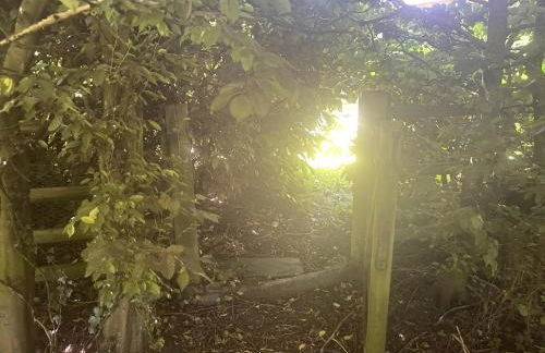 Cabin Retreat in Bedford - Sleeps 2 & Free parking - Foto 5