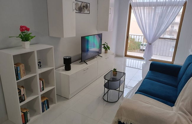 Seaside Stylish and Spacious 2-bedroom Apartment - Foto 8