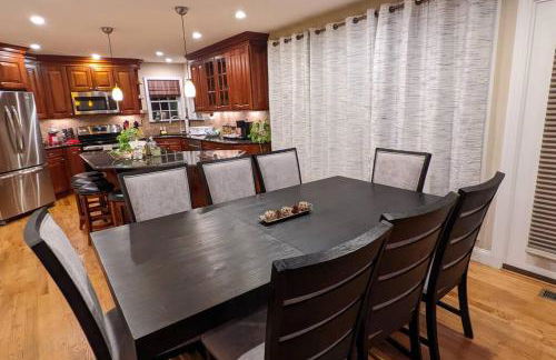 Luxury 4 bedroom house in Pocono Mountains with Hottub in Golf Course Near Lake - Foto 38