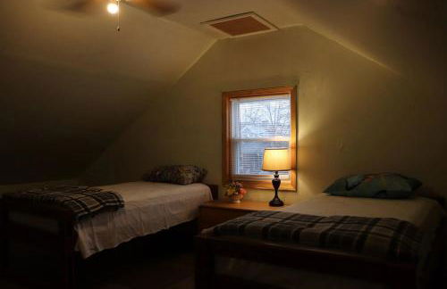 Buffalo 4BR Home 5 Beds, Near Airport & Downtown - Foto 4