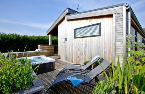 Pomegranate, Hot Tub, Wi-Fi - Photo 26